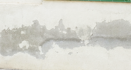 Capil·laritat en una façana - Abans